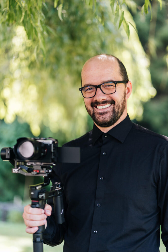 Dominik Sabol — videokameraman